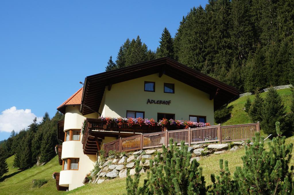 Adlerhof Apartamento Sankt Leonhard im Pitztal Exterior foto