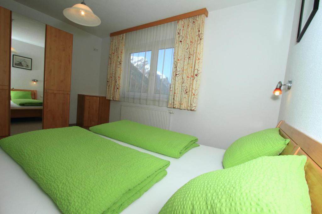 Adlerhof Apartamento Sankt Leonhard im Pitztal Quarto foto